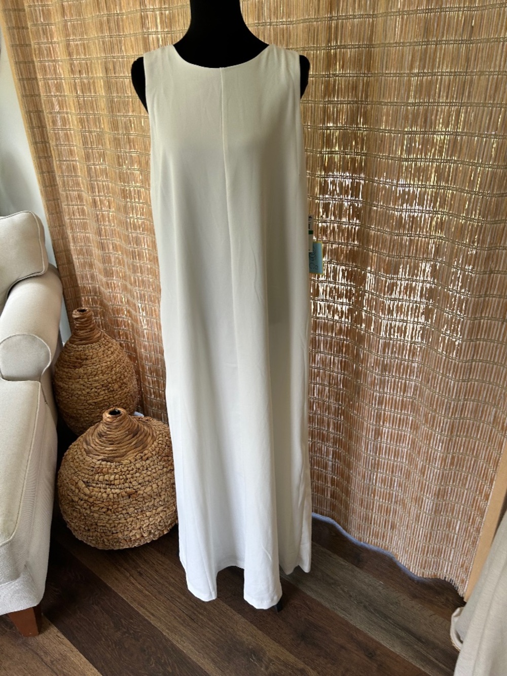 NWT Ladies Cece maxi dress